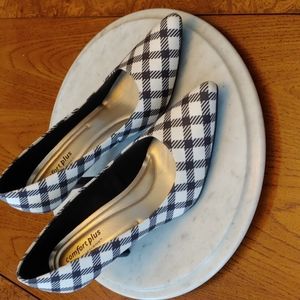 Comfort Plus Black and White Shoes